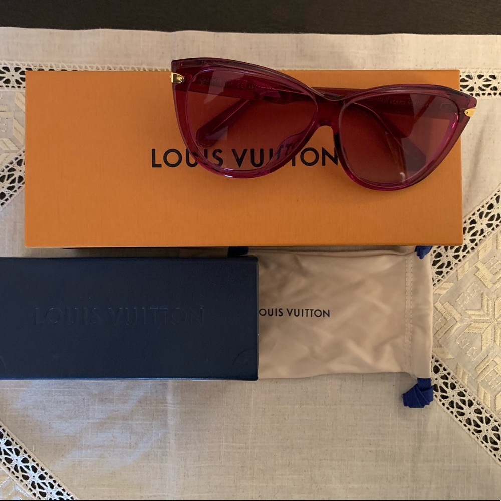 Louis Vuitton Violet Sunglasses